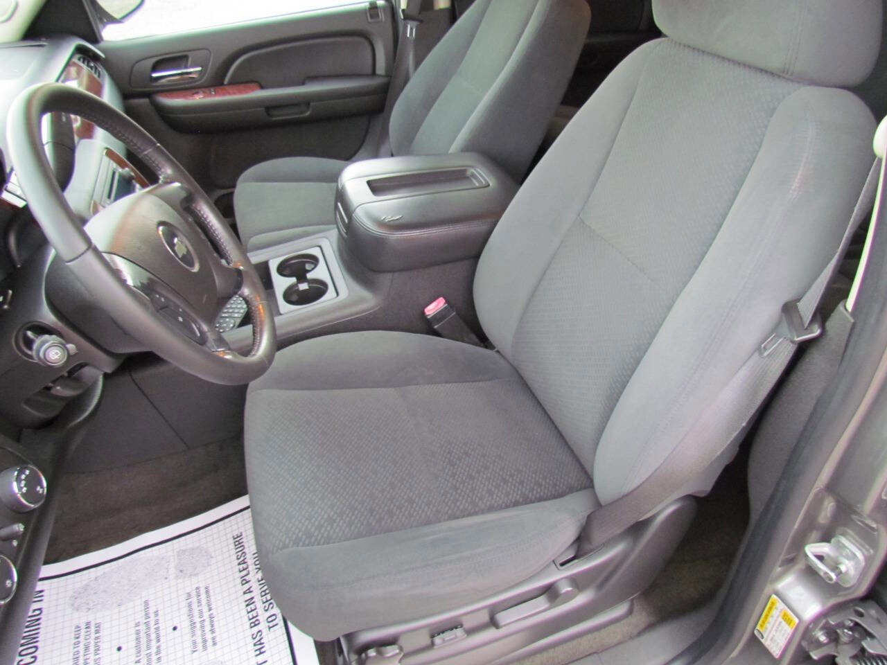 Used 2008 Chevrolet Suburban LT w/ Convenience Package 1 image 10