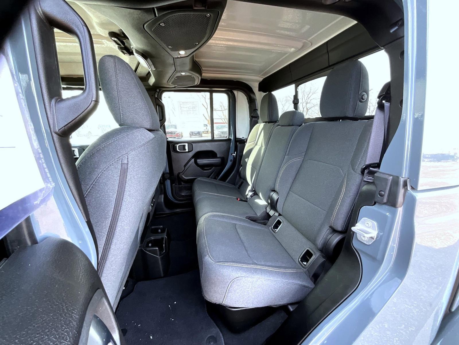 Used 2025 Jeep Gladiator Mojave AWD/4WD image 20