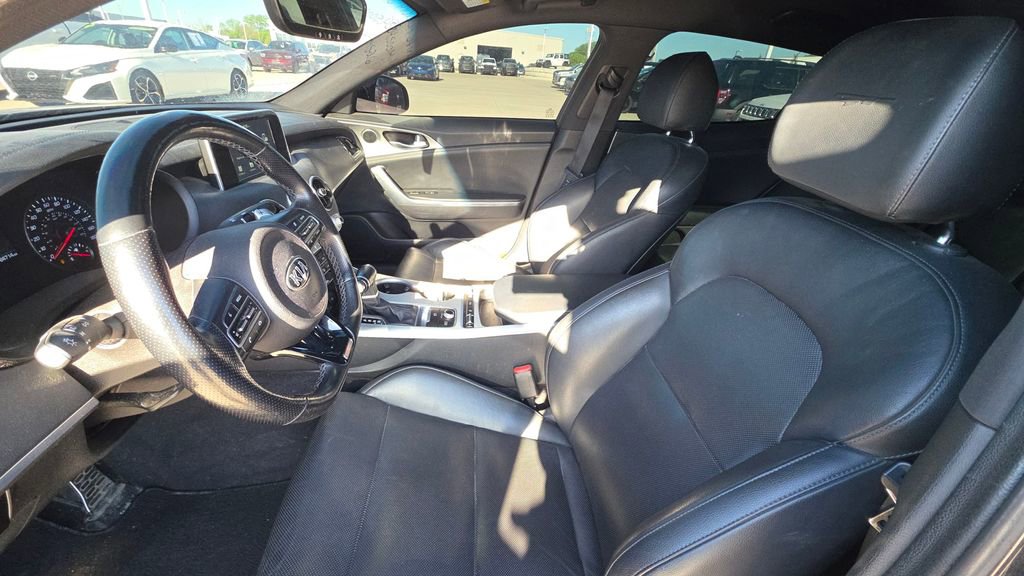 Used 2019 Kia Stinger GT image 11