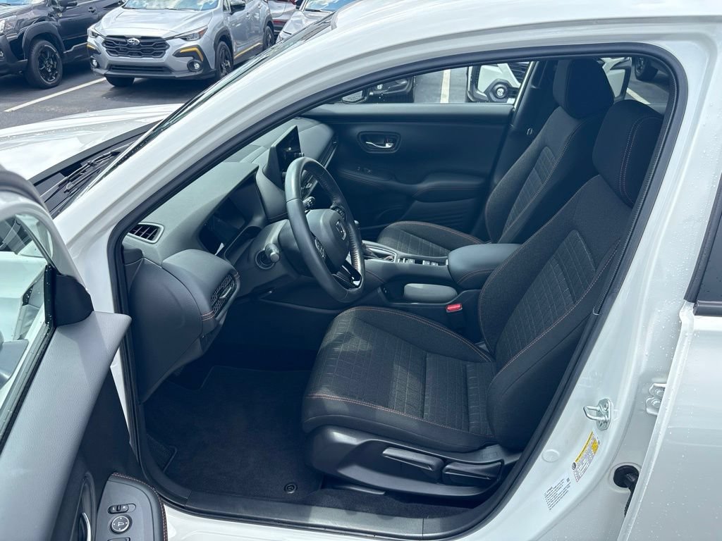 Used 2024 Honda HR-V Sport image 9