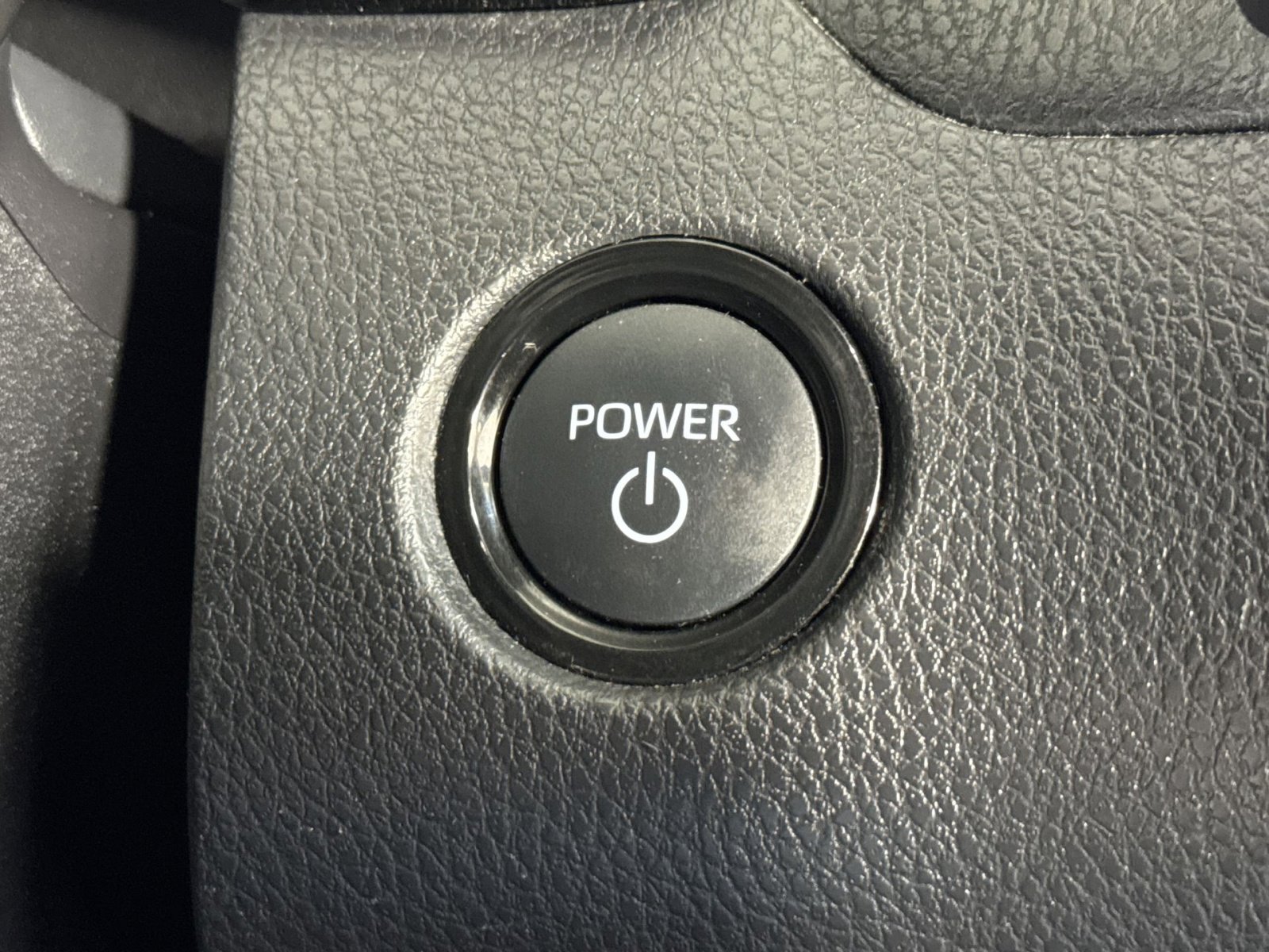 Used 2025 Toyota Camry SE FWD image 41
