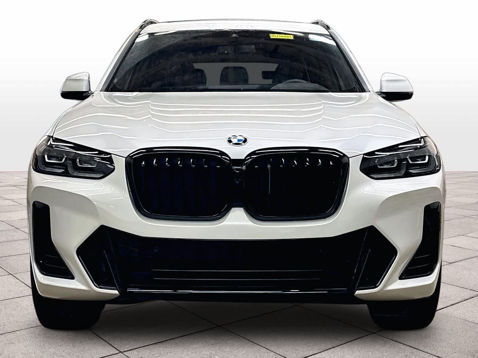 Used 2024 BMW X3 xDrive30i w/ Premium Package AWD/4WD image 3