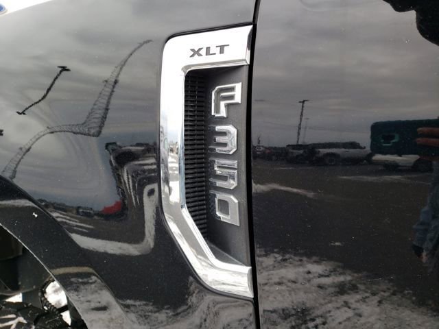 Used 2022 Ford F350 XLT w/ XLT Premium Package image 30