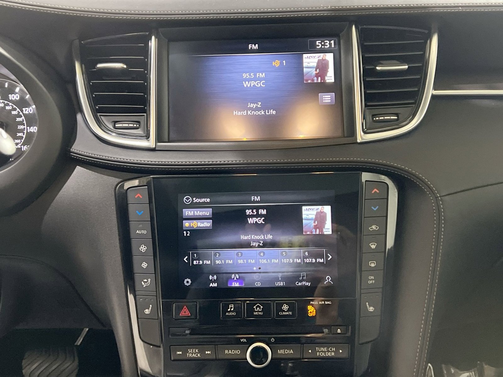 Used 2023 INFINITI QX50 Luxe image 18