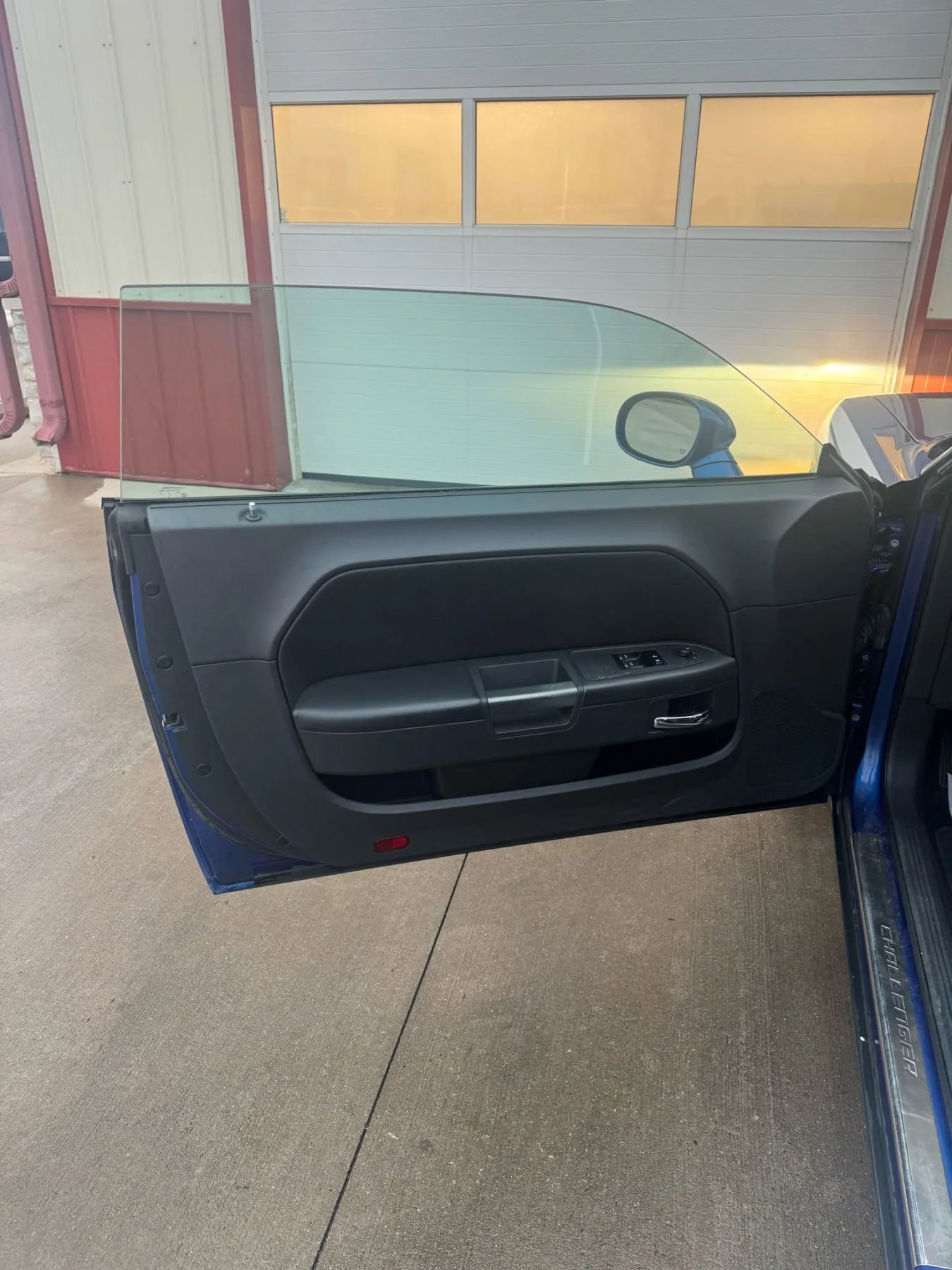 Used 2012 Dodge Challenger R/T image 5