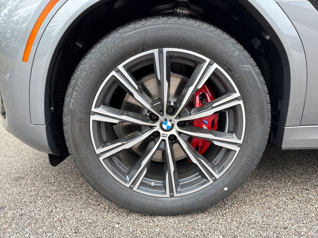New 2026 BMW X6 xDrive40i image 9