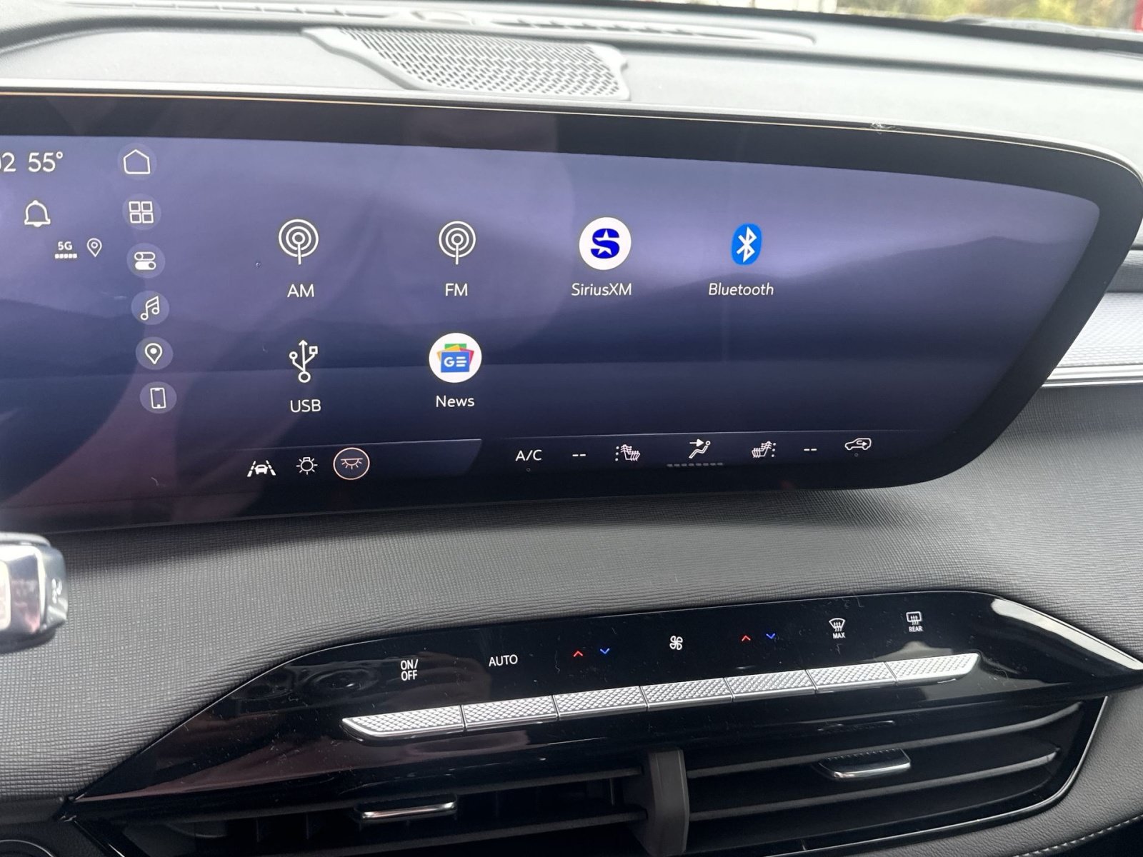 New 2026 Buick Enclave Sport Touring w/ Power Package AWD/4WD image 18