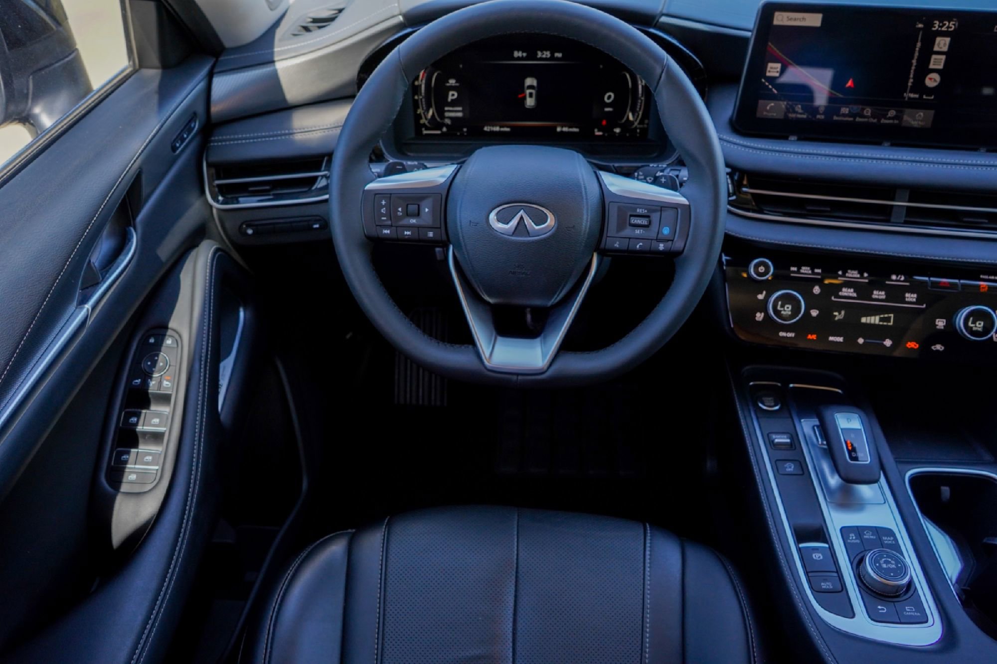 Certified 2023 INFINITI QX60 Luxe w/ Performance Audio Package image 23