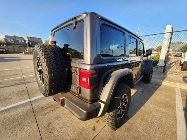 Used 2025 Jeep Wrangler Unlimited Rubicon image 6