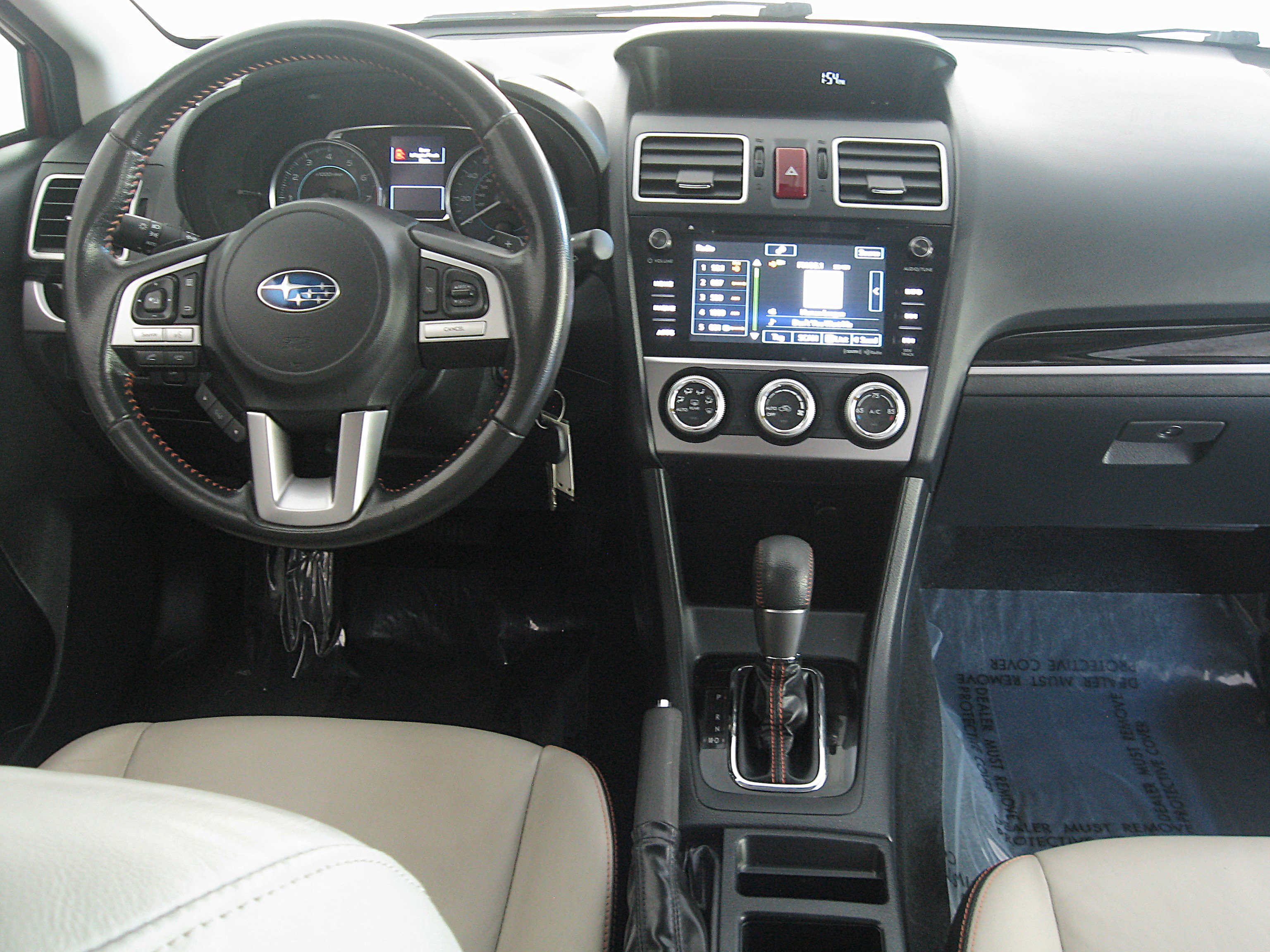 Used 2016 Subaru Crosstrek 2.0i Limited image 2