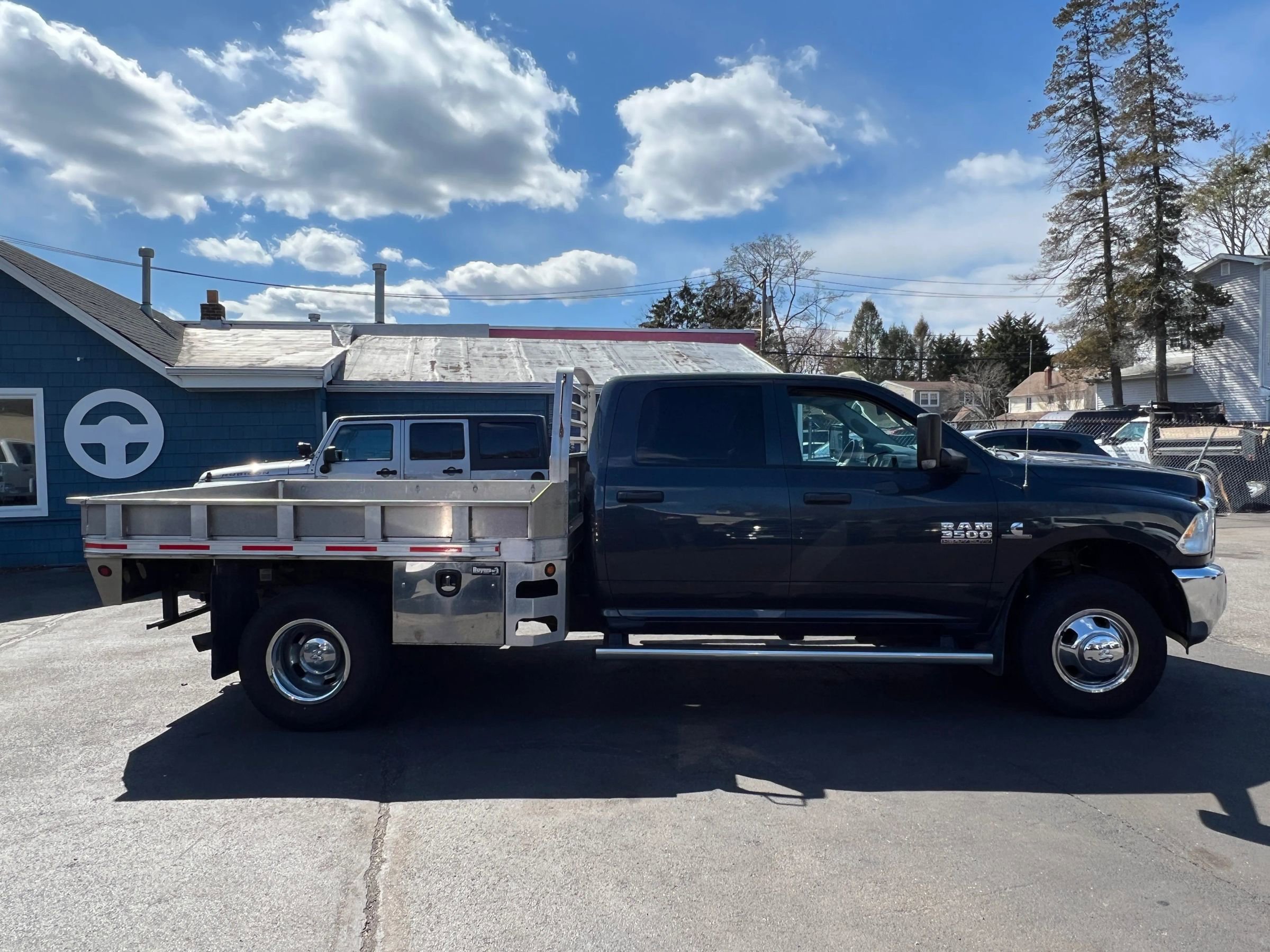 Used 2015 RAM 3500 Tradesman w/ Chrome Appearance Group image 7