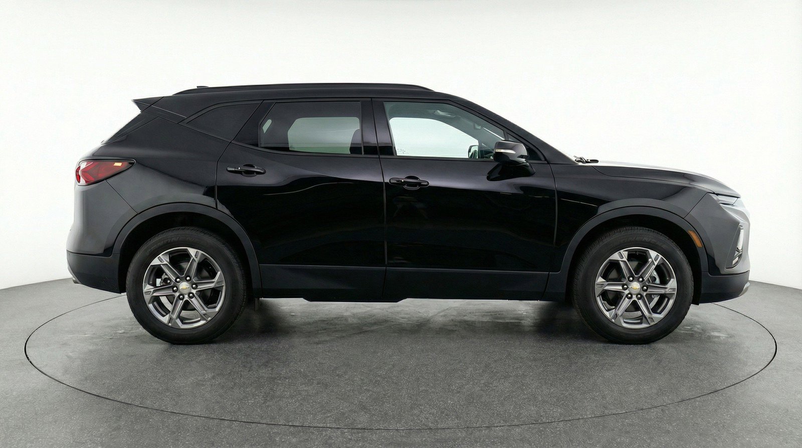 Used 2025 Chevrolet Blazer LT image 5