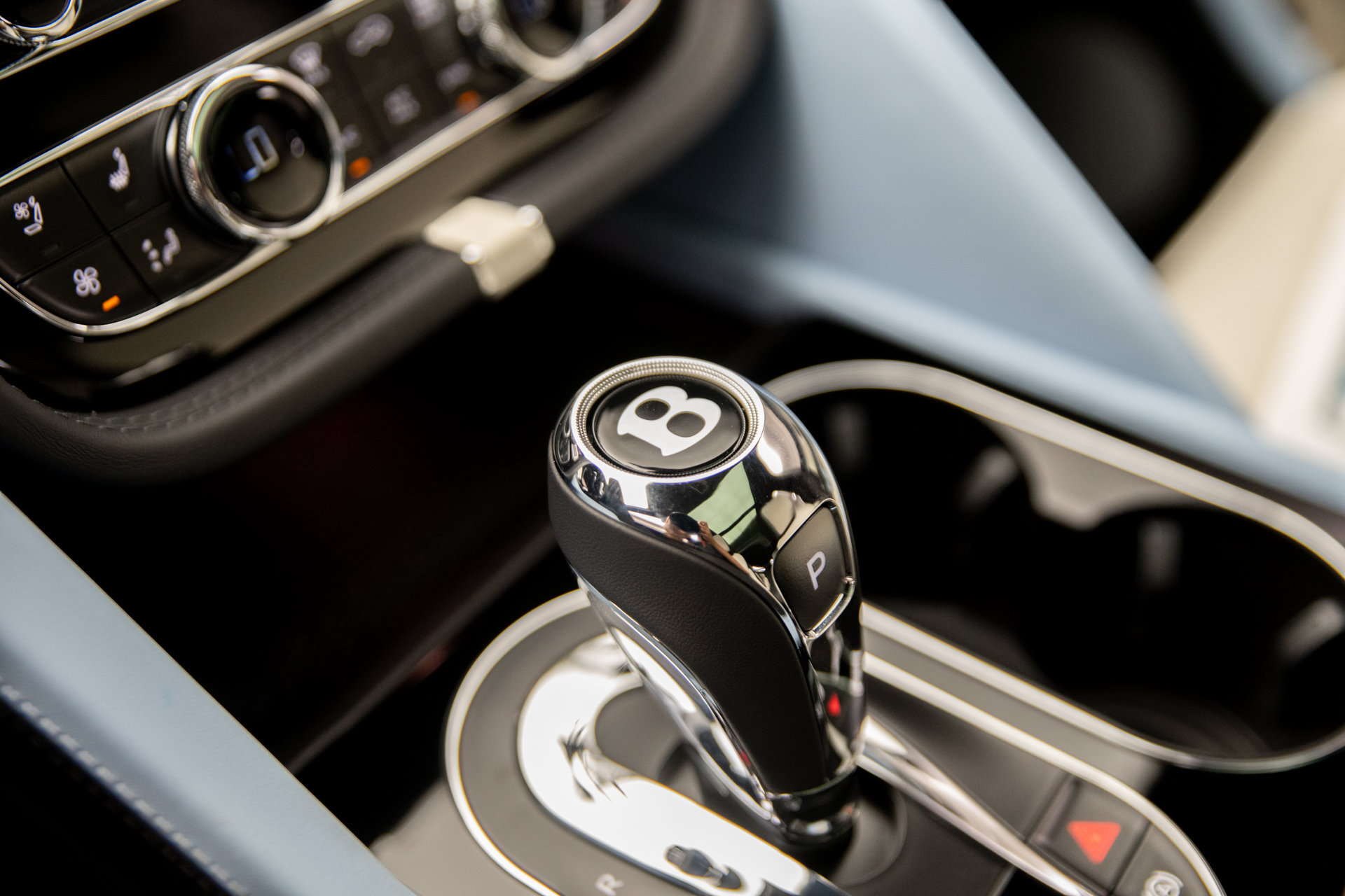 New 2027 Bentley Bentayga AWD/4WD image 25