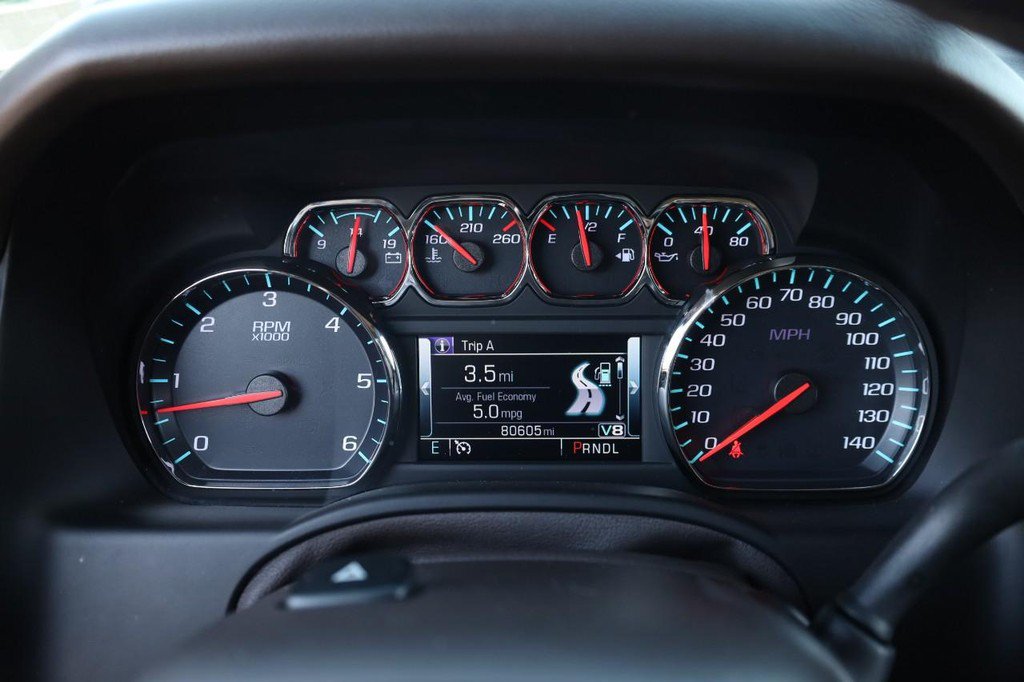 Used 2020 Chevrolet Suburban Premier AWD/4WD image 11