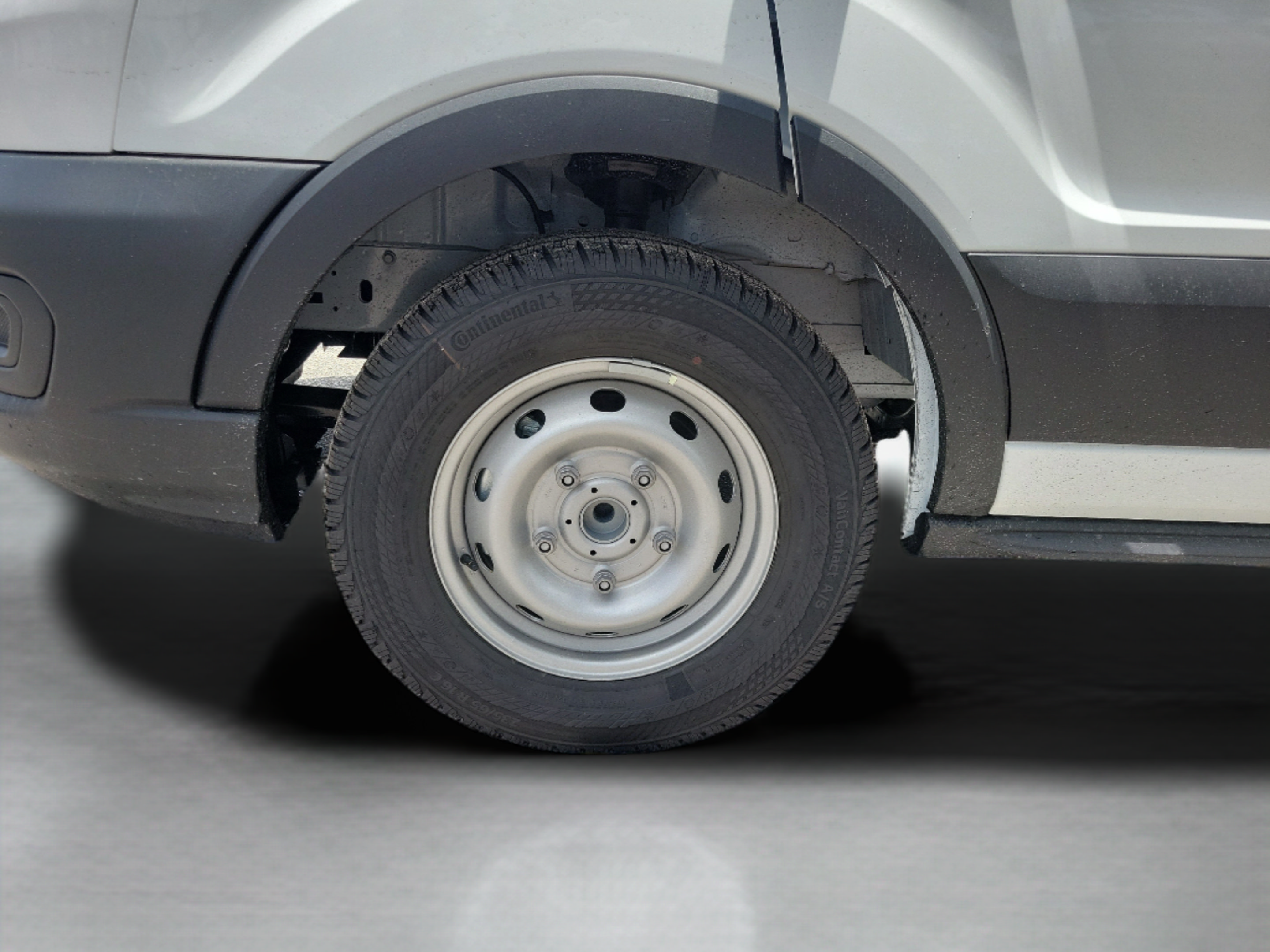 New 2026 Ford Transit 150 Low Roof RWD image 31