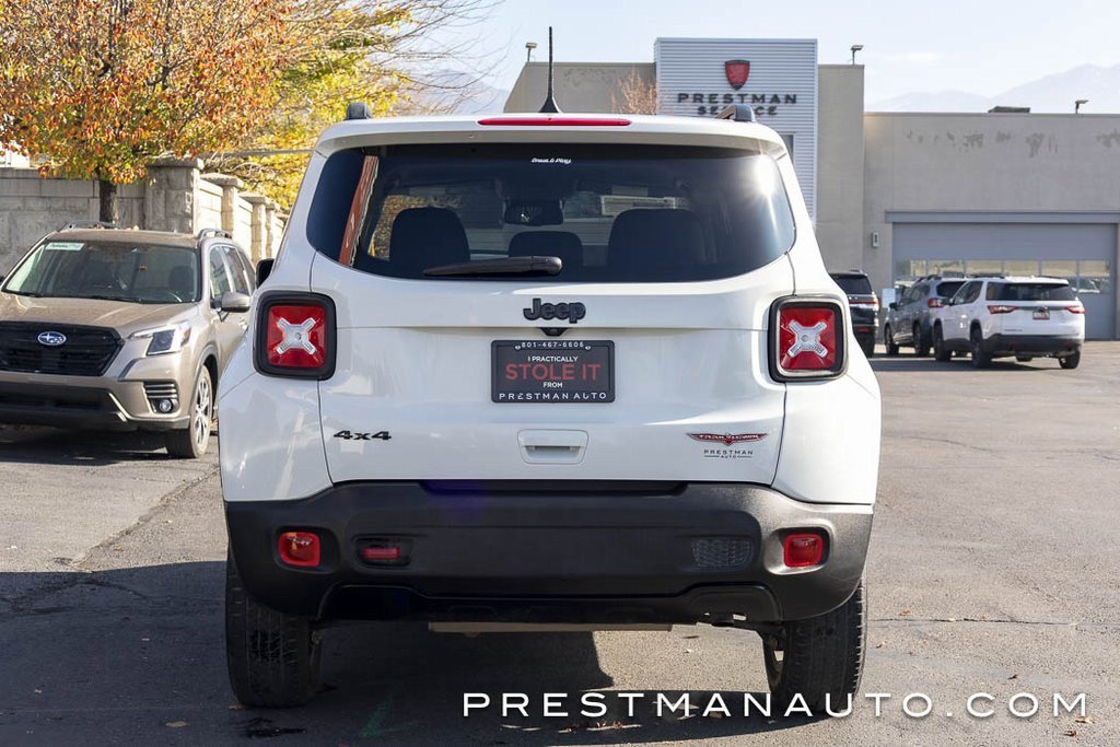 Used 2023 Jeep Renegade Trailhawk image 13