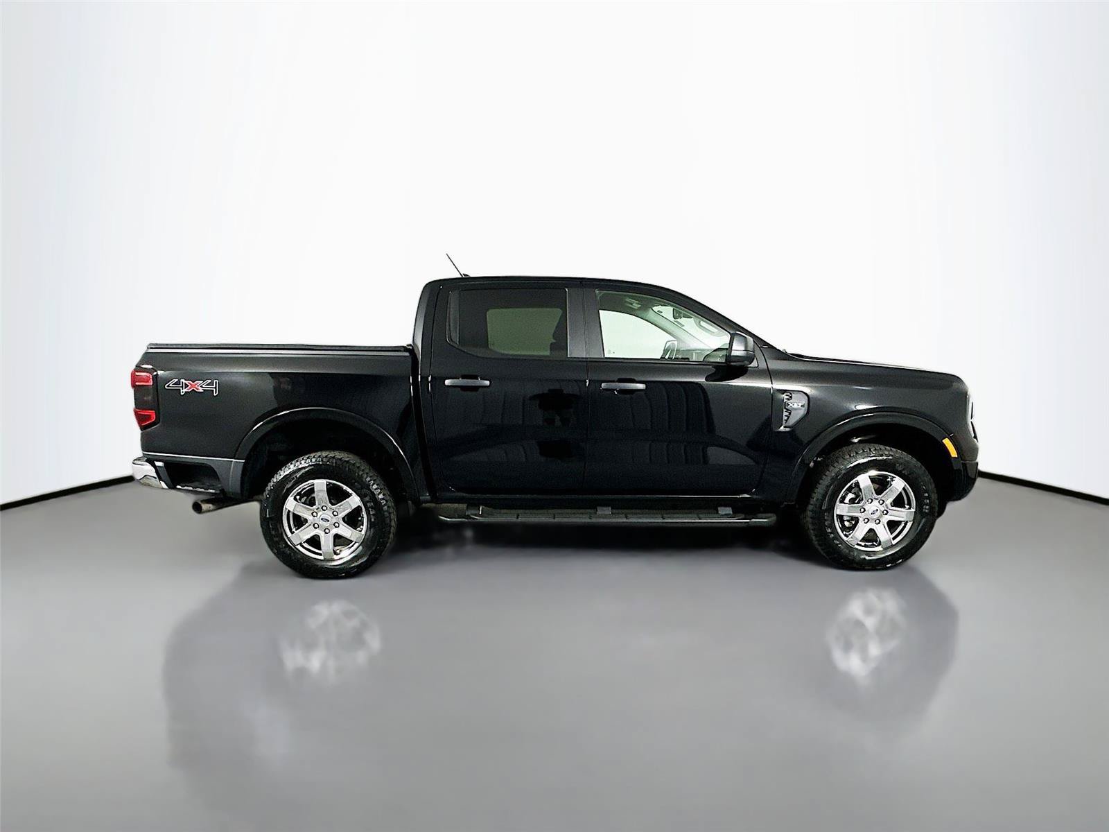 Used 2025 Ford Ranger XLT w/ Equipment Group 301A High AWD/4WD image 17