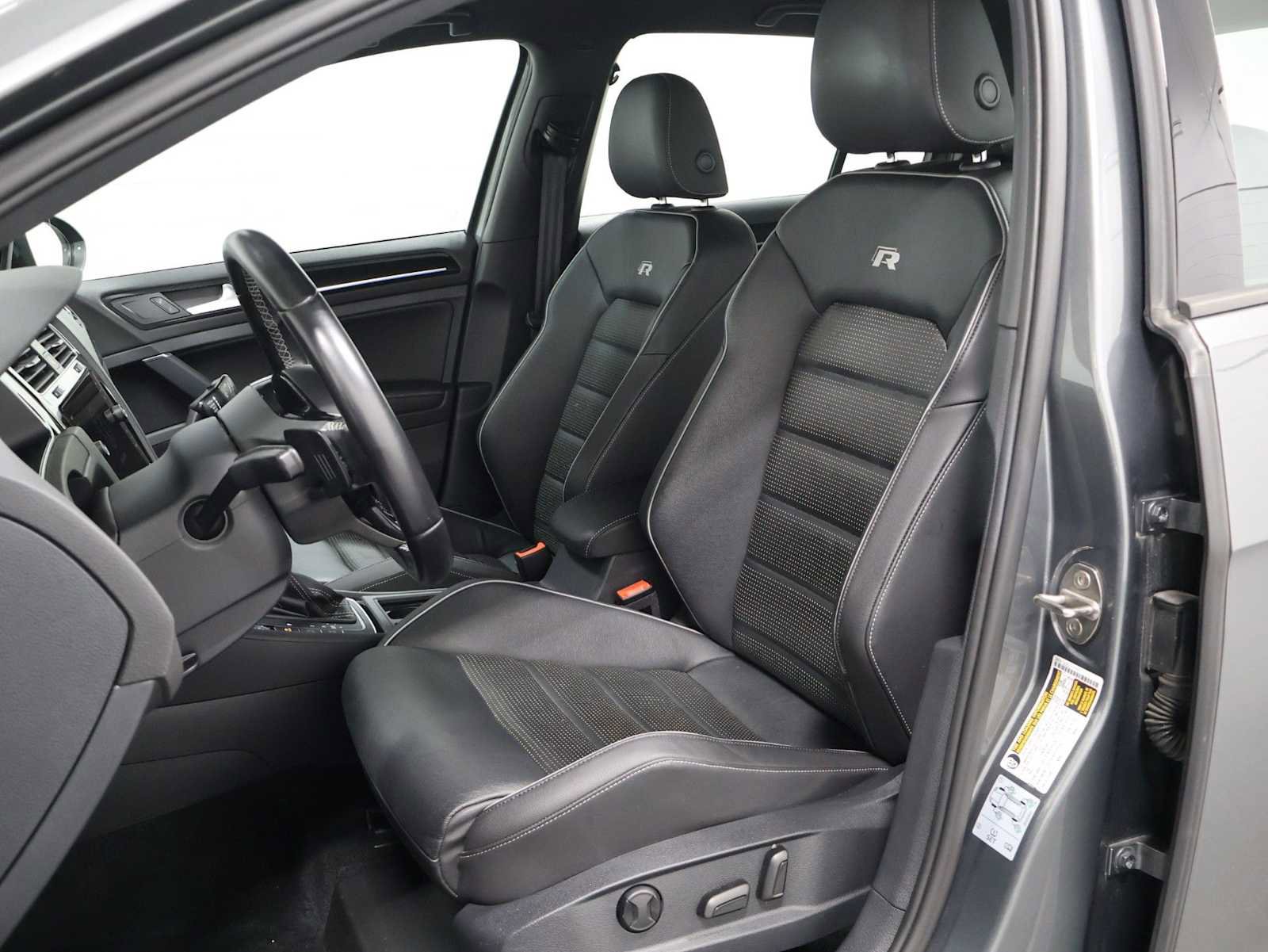 Used 2019 Volkswagen Golf R 4-Door AWD/4WD image 5