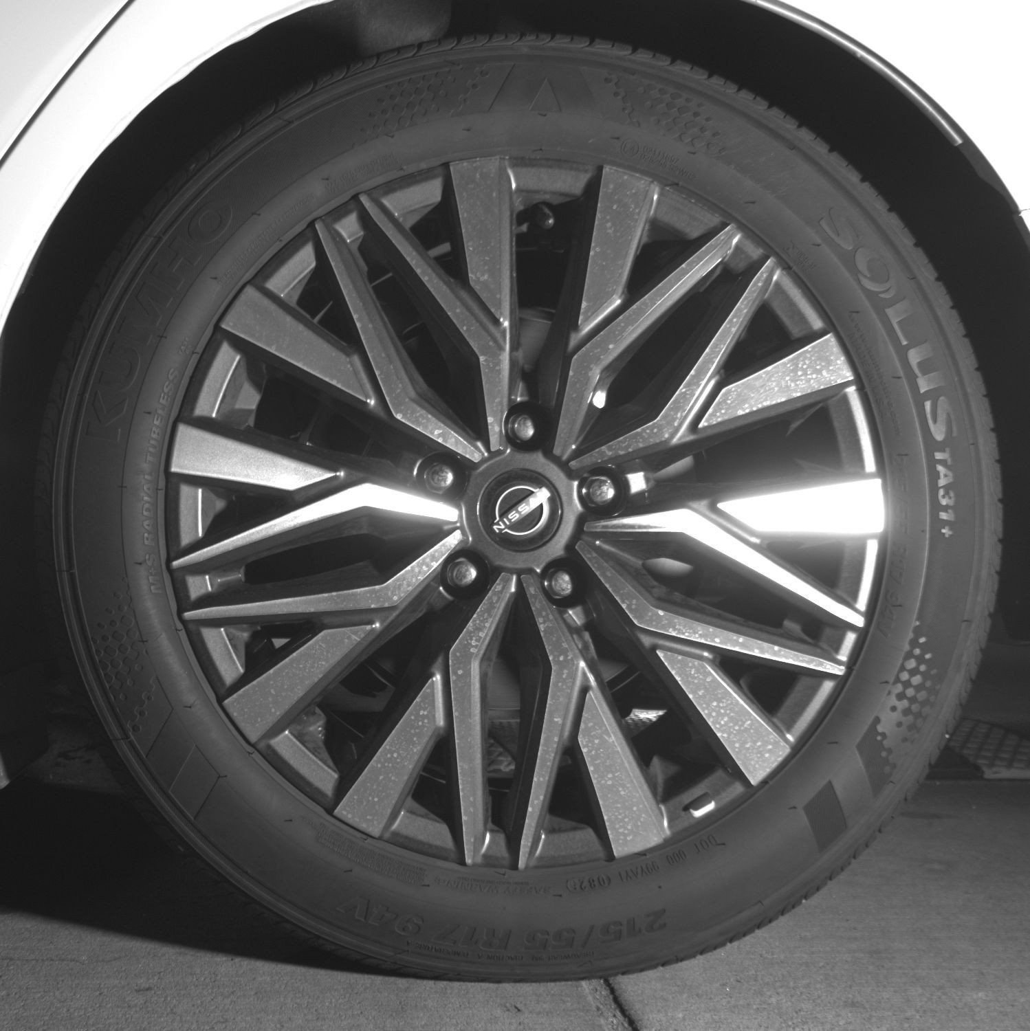 Used 2025 Nissan Altima 2.5 SV FWD image 14