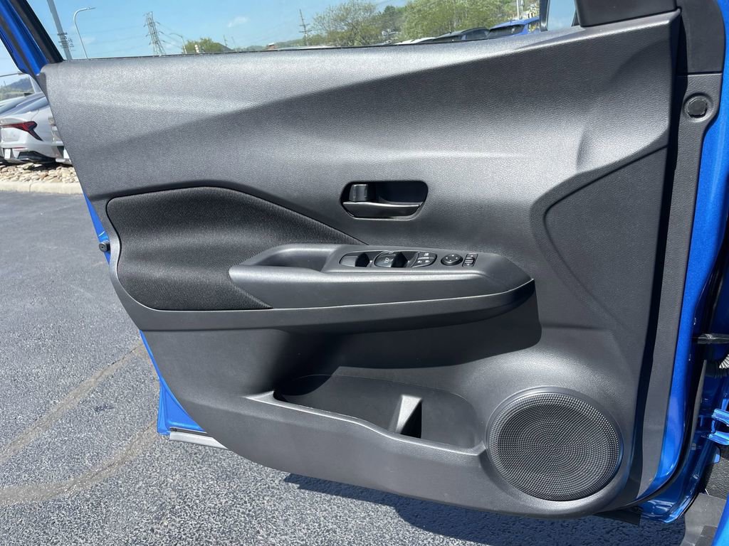 Used 2024 Nissan Kicks S image 18