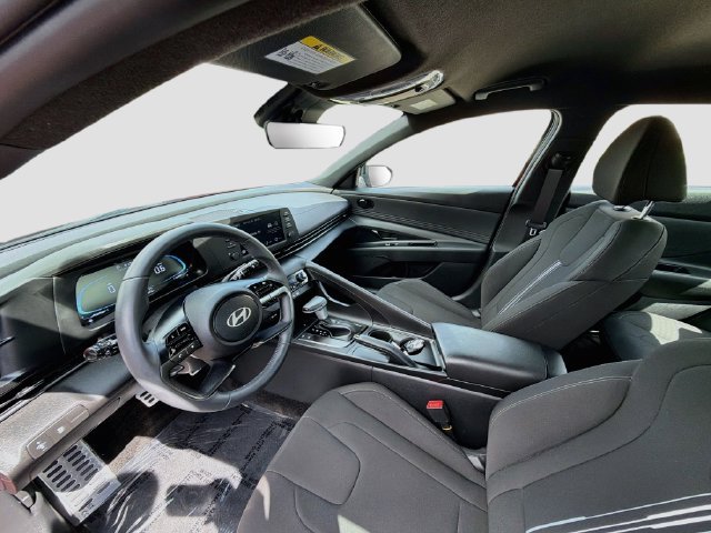 Certified 2026 Hyundai Elantra Sport FWD image 21
