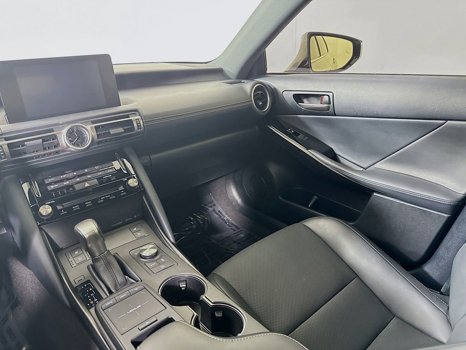 Used 2021 Lexus IS 300 300 w/ Comfort Package image 22