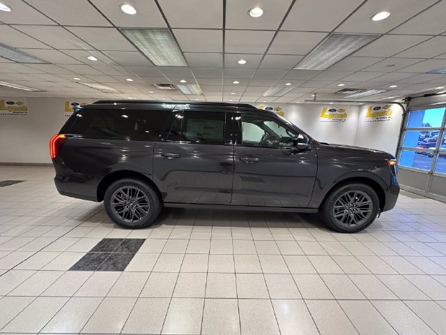 New 2027 Ford Expedition Max Platinum w/ Stealth Appearance Package AWD/4WD image 3