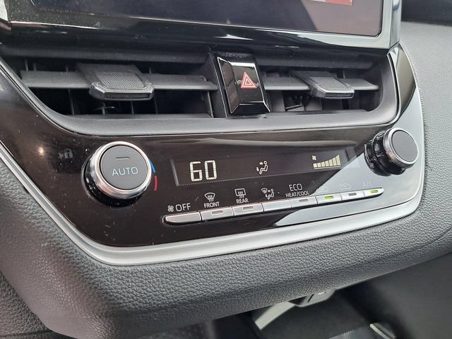 Used 2023 Toyota Corolla LE FWD image 17