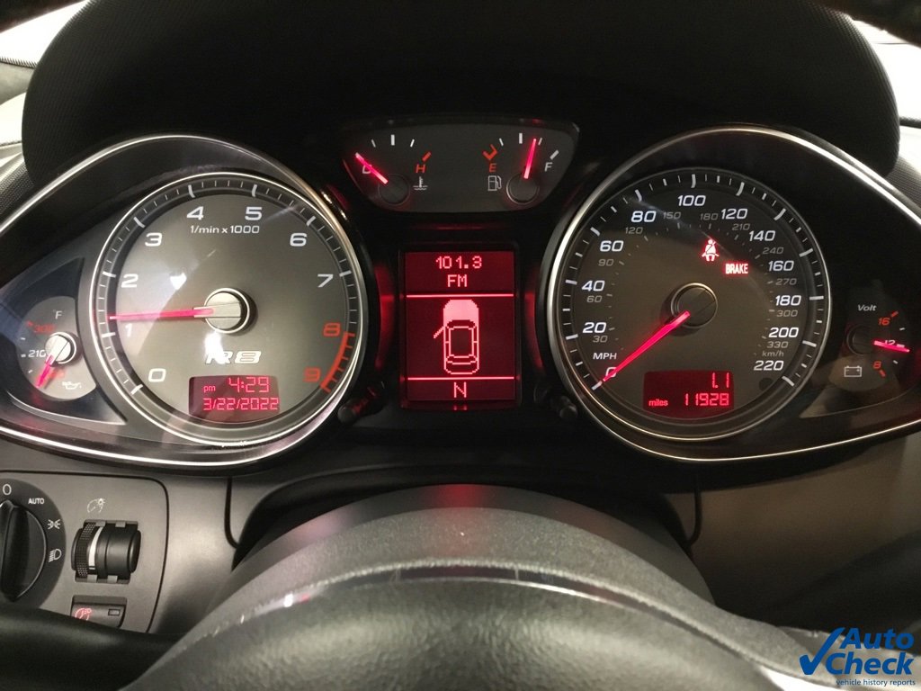 Used 2008 Audi R8 V8 image 32