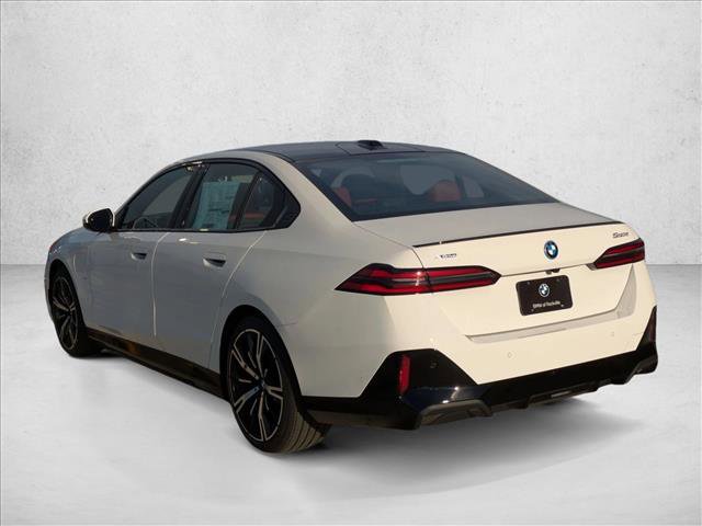 New 2026 BMW 550e xDrive image 9