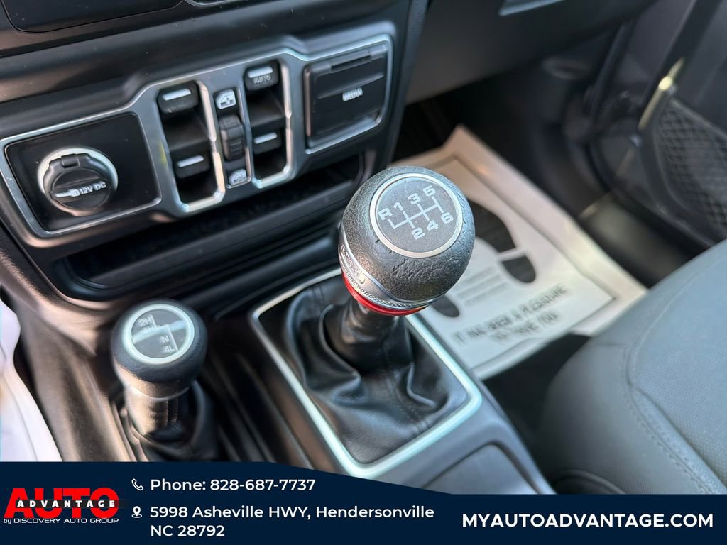Used 2018 Jeep Wrangler Unlimited Sport S AWD/4WD image 17