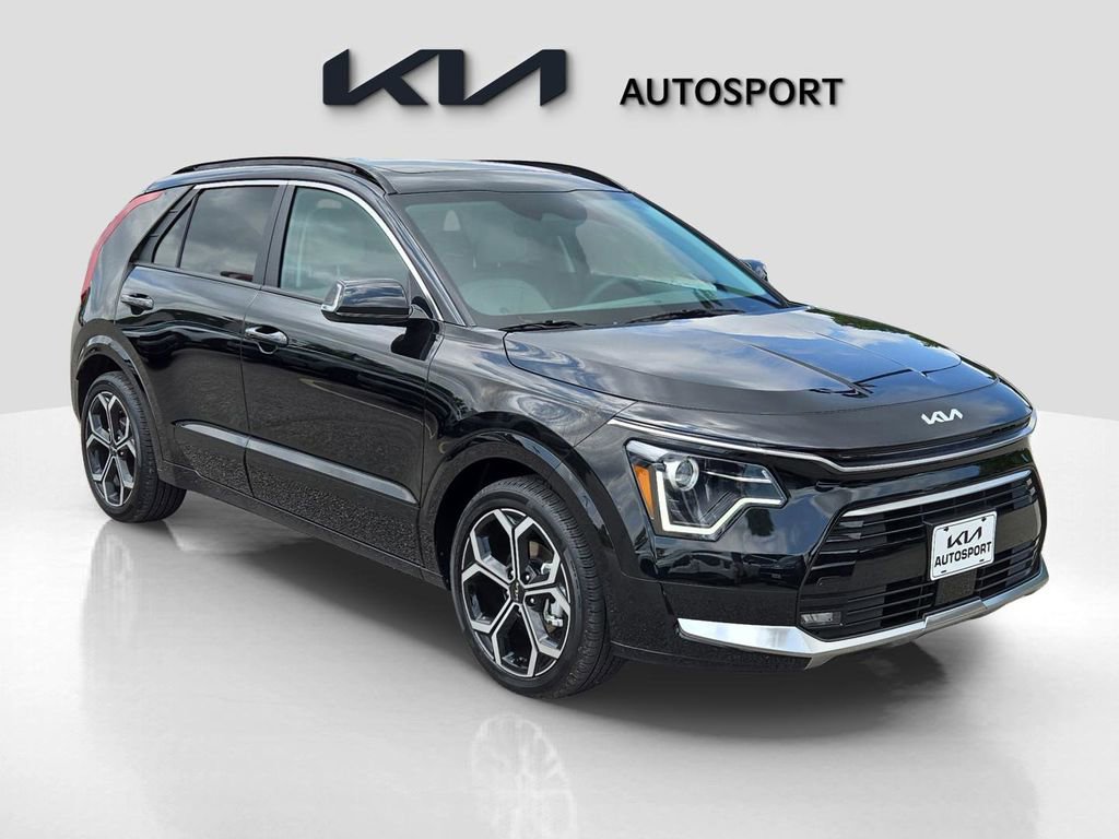 New 2025 Kia Niro EX Touring image 3