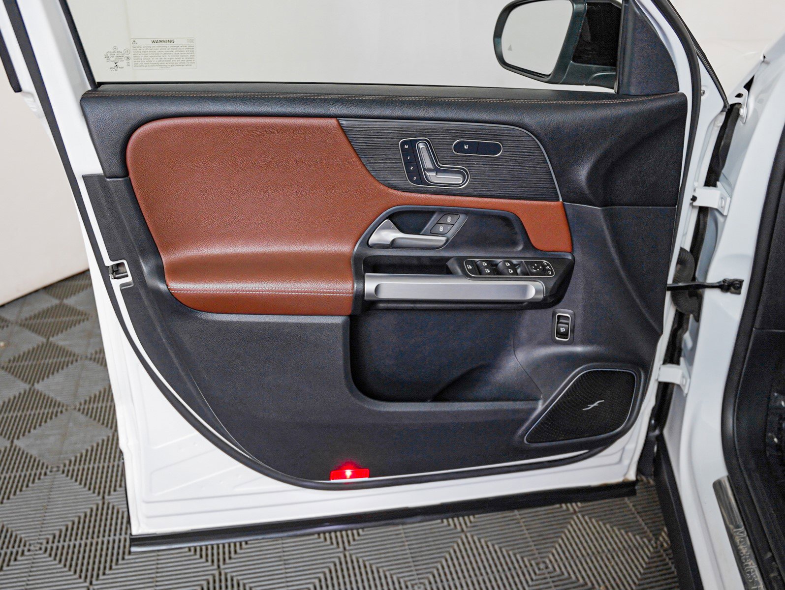 Certified 2023 Mercedes-Benz GLB 250 4MATIC image 24