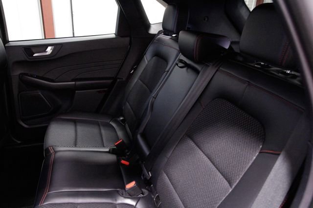 Used 2025 Ford Escape ST-Line w/ Tech Pack #1 image 16