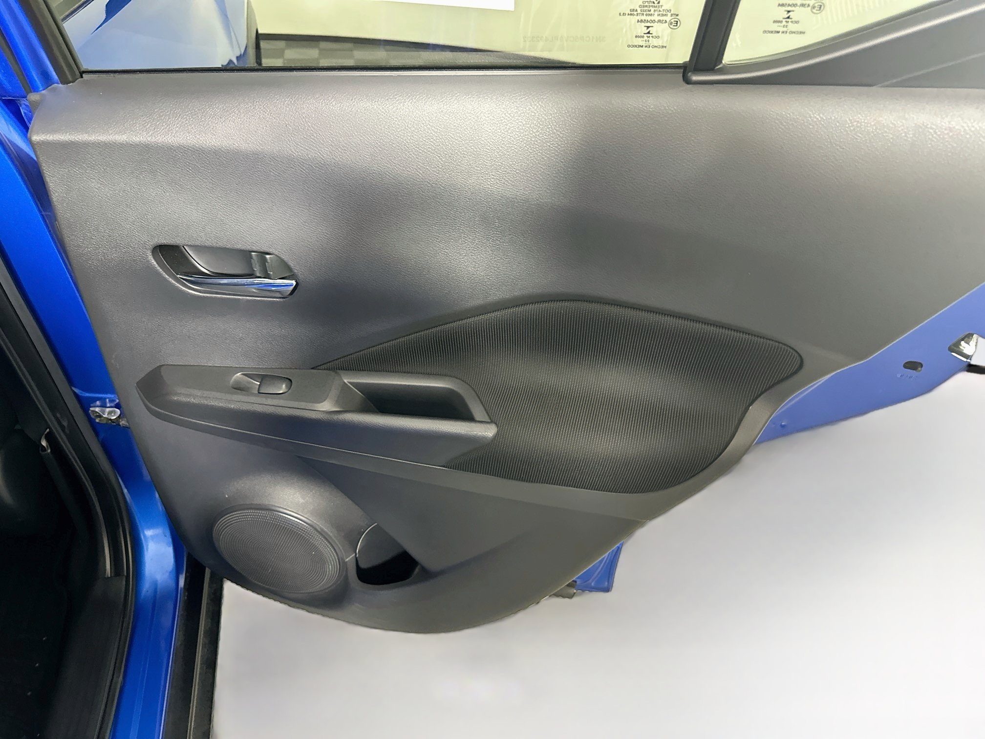 Used 2023 Nissan Kicks SV FWD image 26