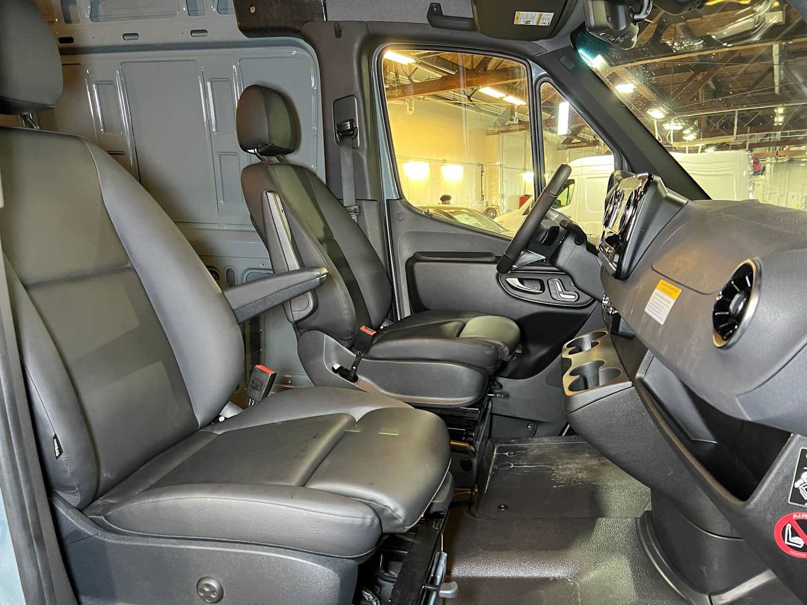 Used 2026 Mercedes-Benz Sprinter 2500 image 13