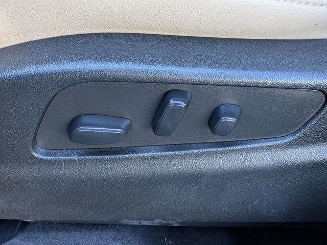 Certified 2024 Cadillac XT4 Luxury image 17