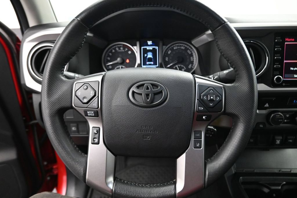 Used 2022 Toyota Tacoma SR5 w/ Technology Package RWD image 19