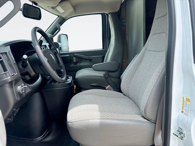 New 2026 Chevrolet Express 4500 w/ Power Convenience Package RWD image 11