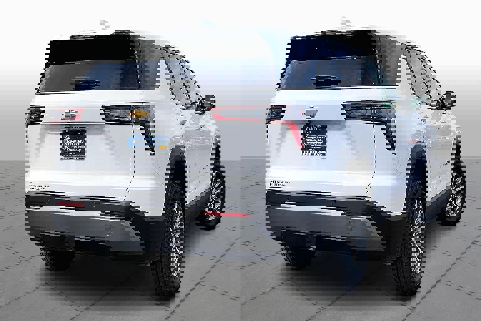 Used 2025 Chevrolet Equinox LT w/ Safety and Technology Package image 12