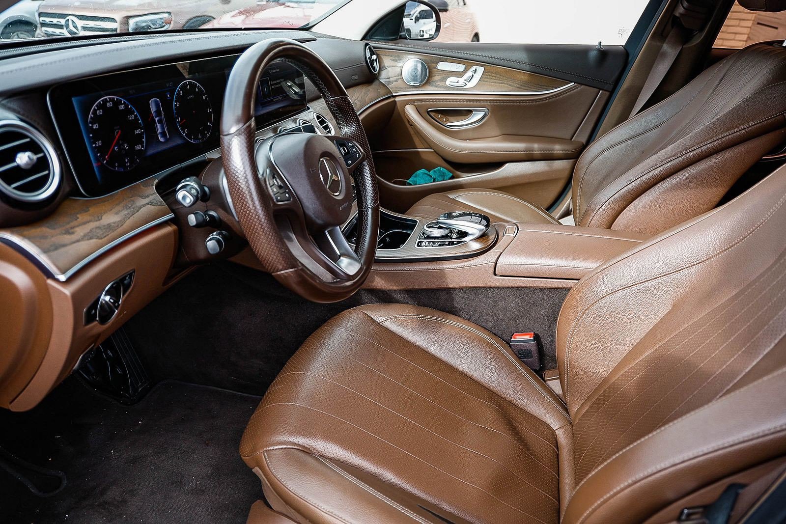 Used 2018 Mercedes-Benz E 300 image 5