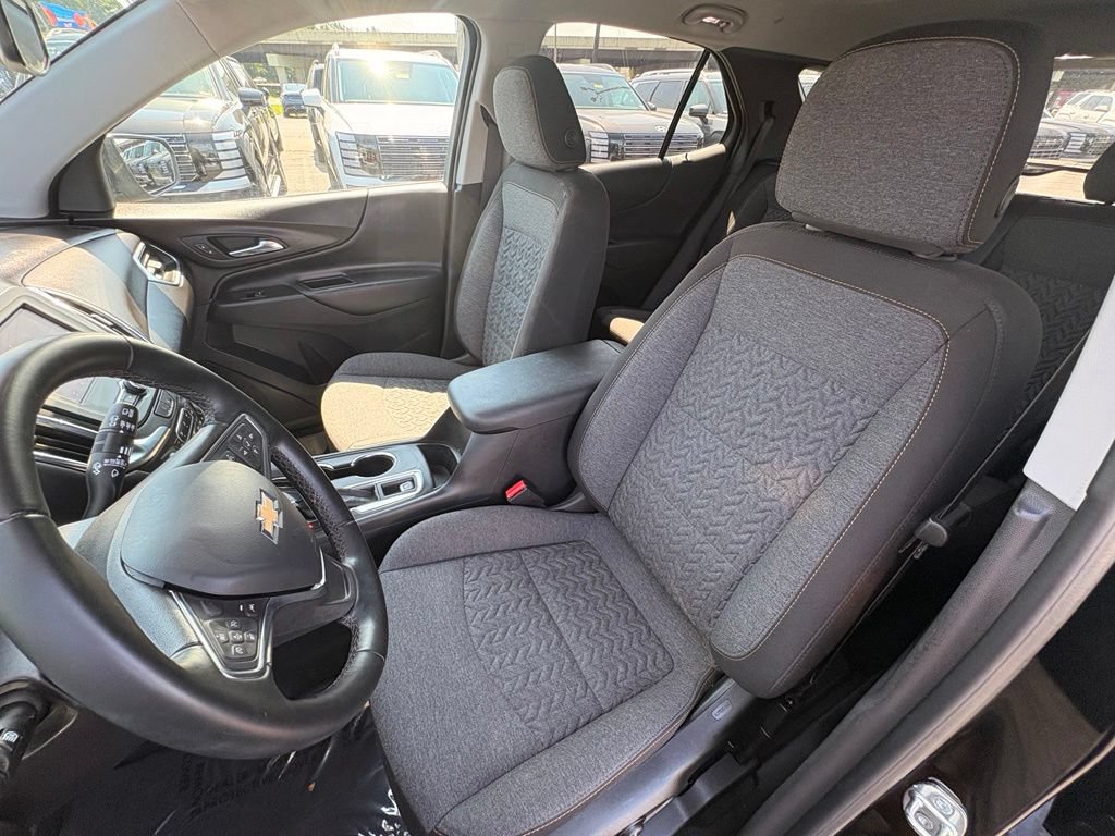 Used 2023 Chevrolet Equinox LT w/ Driver Convenience Package AWD/4WD image 22