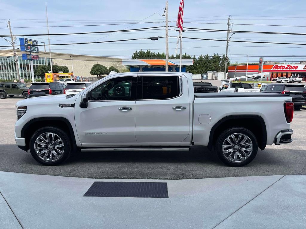 Used 2023 GMC Sierra 1500 Denali w/ Denali Reserve Package AWD/4WD image 6