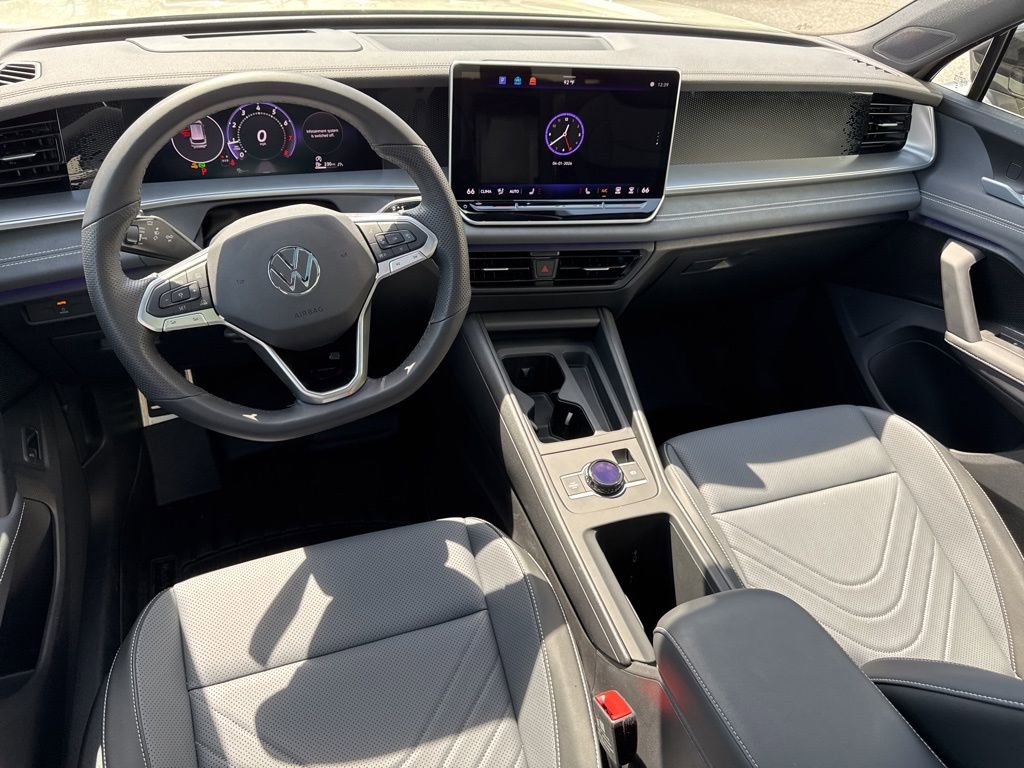 Certified 2026 Volkswagen Tiguan SE R-Line image 16