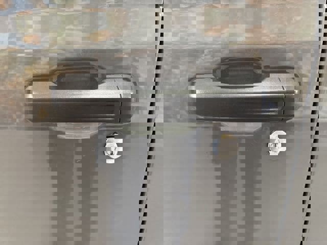 Used 2019 Jeep Wrangler Sport image 17