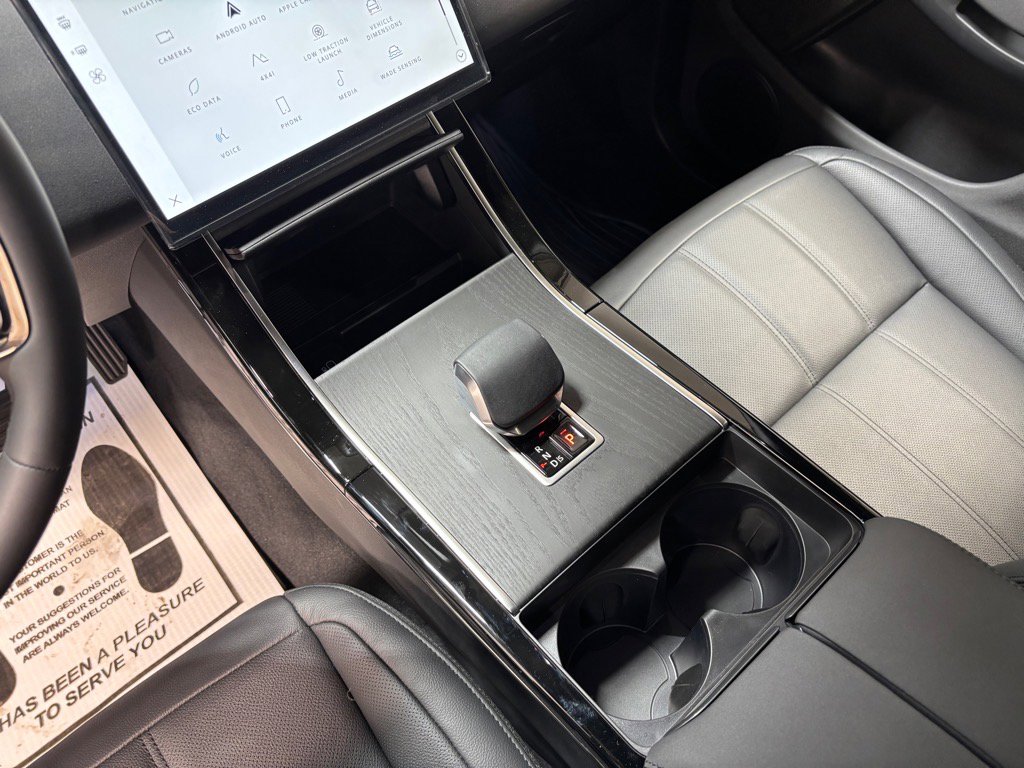 New 2026 Land Rover Range Rover Evoque S image 13