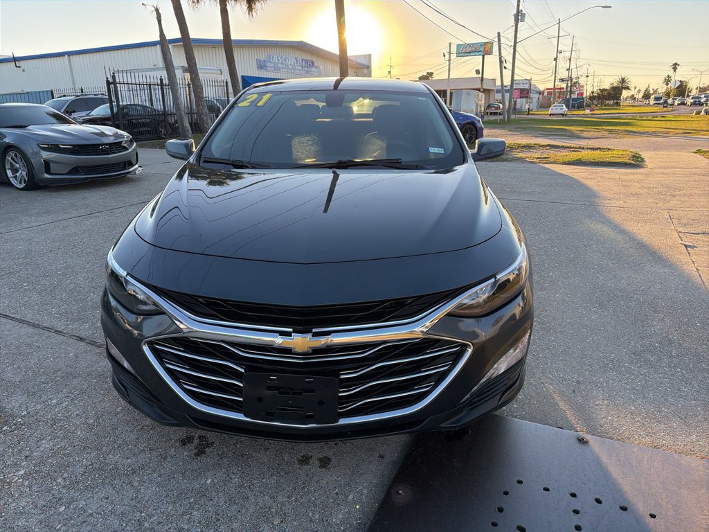 Used 2021 Chevrolet Malibu LT FWD image 3