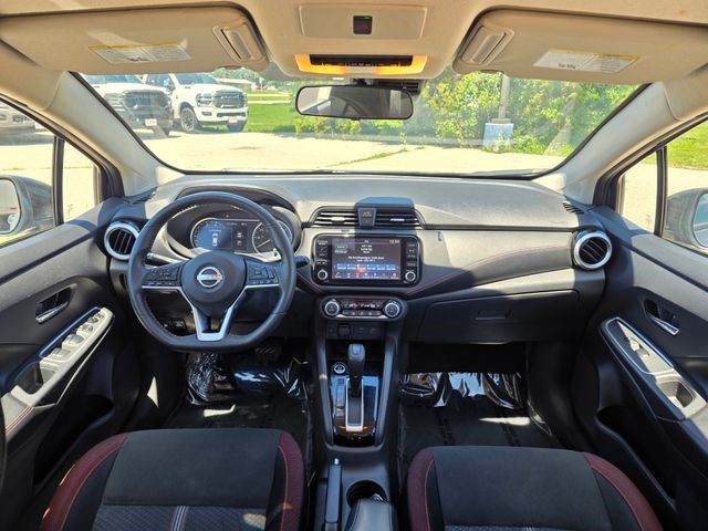 Used 2024 Nissan Versa SR FWD image 18