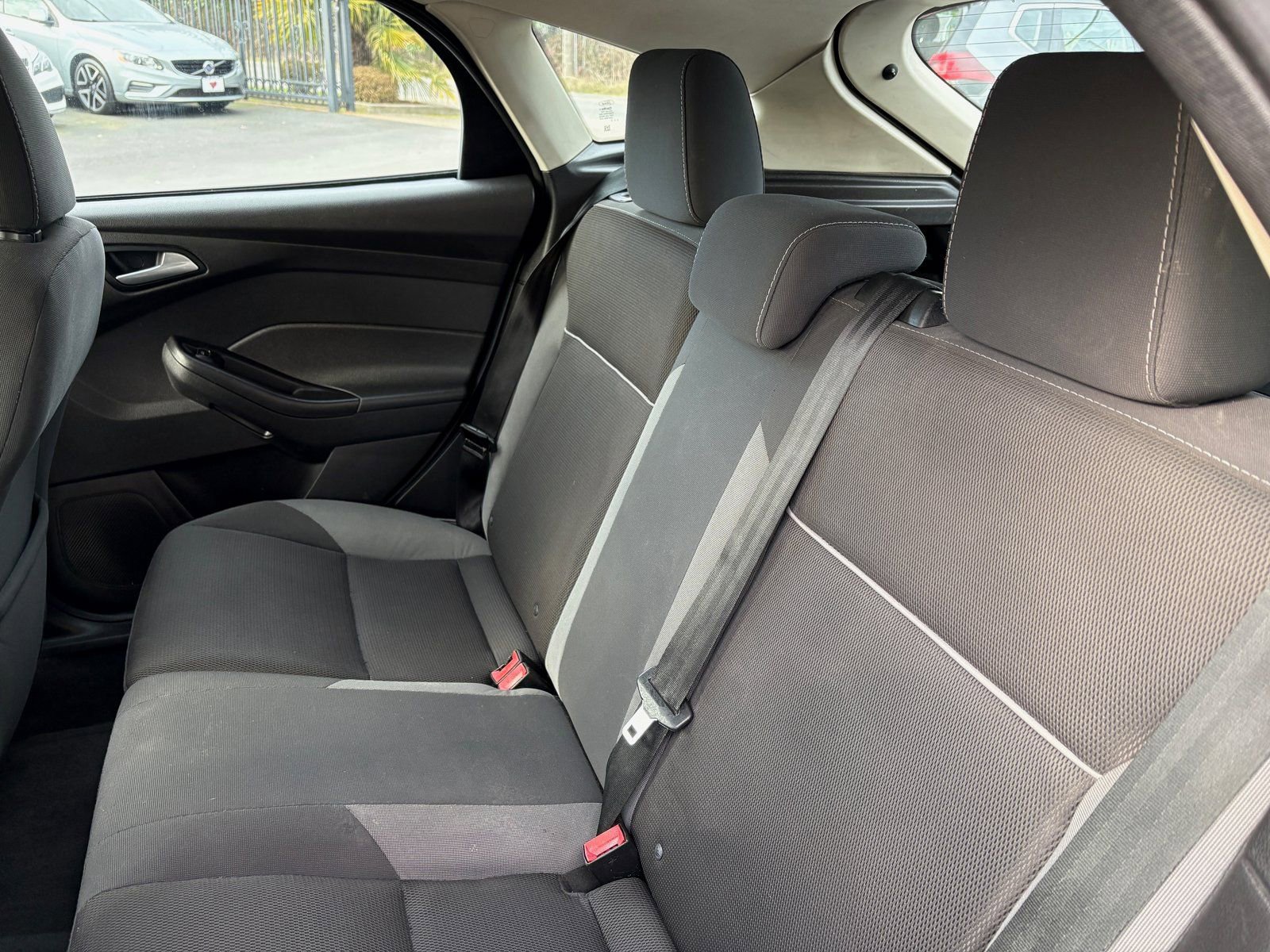 Used 2014 Ford Focus SE FWD image 17