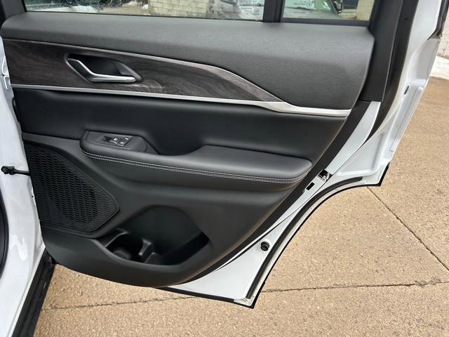 New 2025 Jeep Grand Cherokee Limited image 20